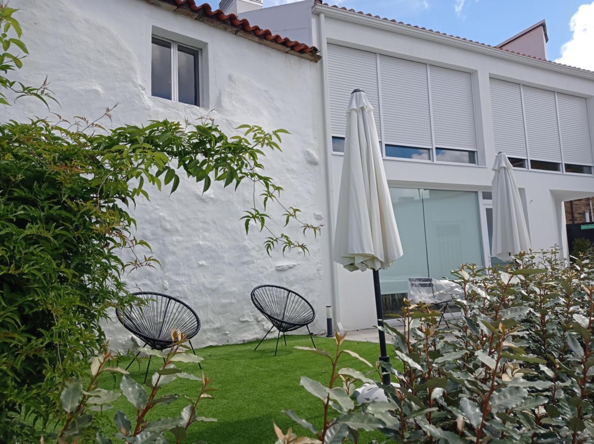 Casas Turisticas Lar Jardin - Parking Privado Santiago de Compostela Exterior foto