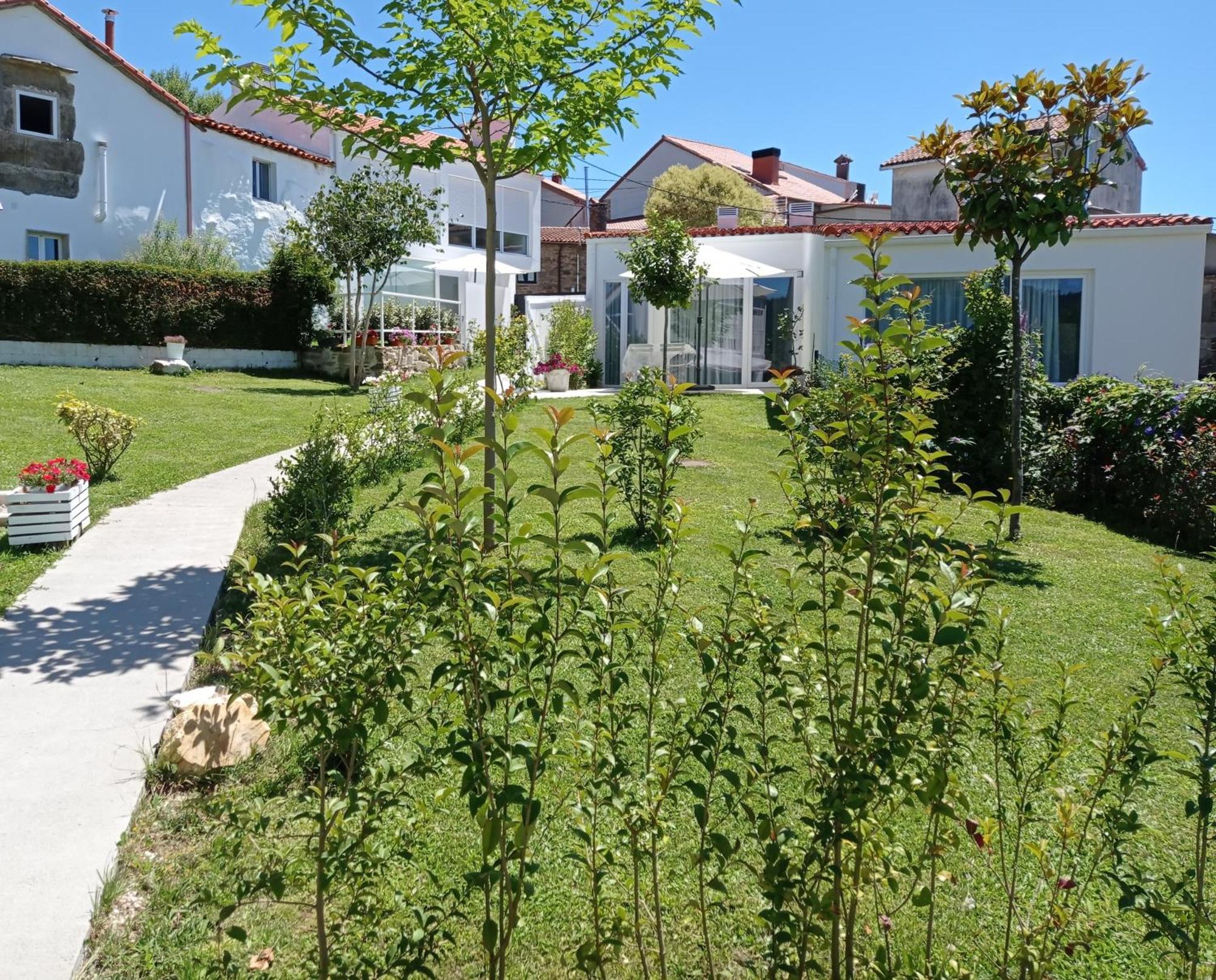 Casas Turisticas Lar Jardin - Parking Privado Santiago de Compostela Exterior foto