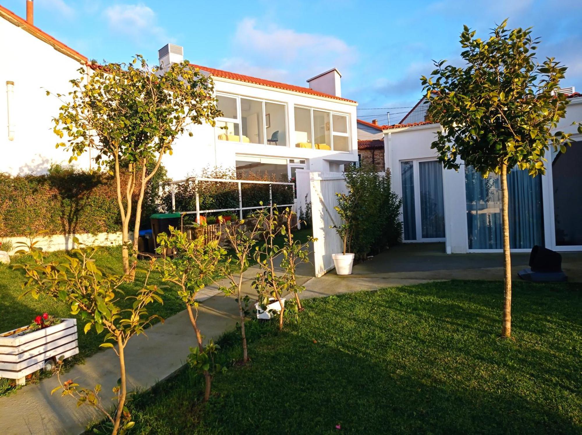Casas Turisticas Lar Jardin - Parking Privado Santiago de Compostela Habitación foto