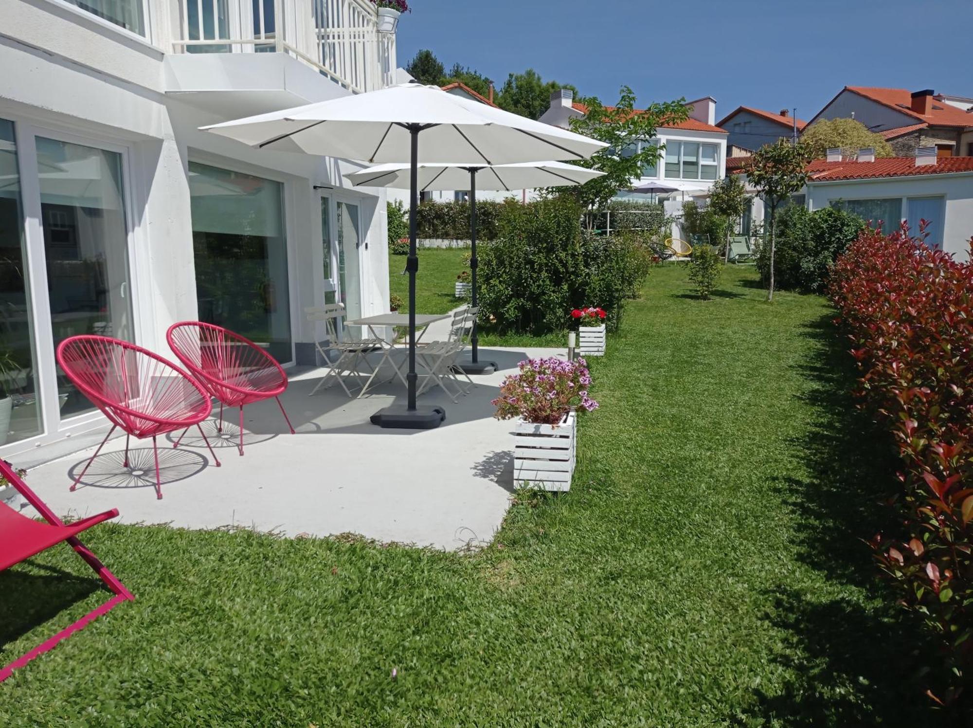 Casas Turisticas Lar Jardin - Parking Privado Santiago de Compostela Exterior foto