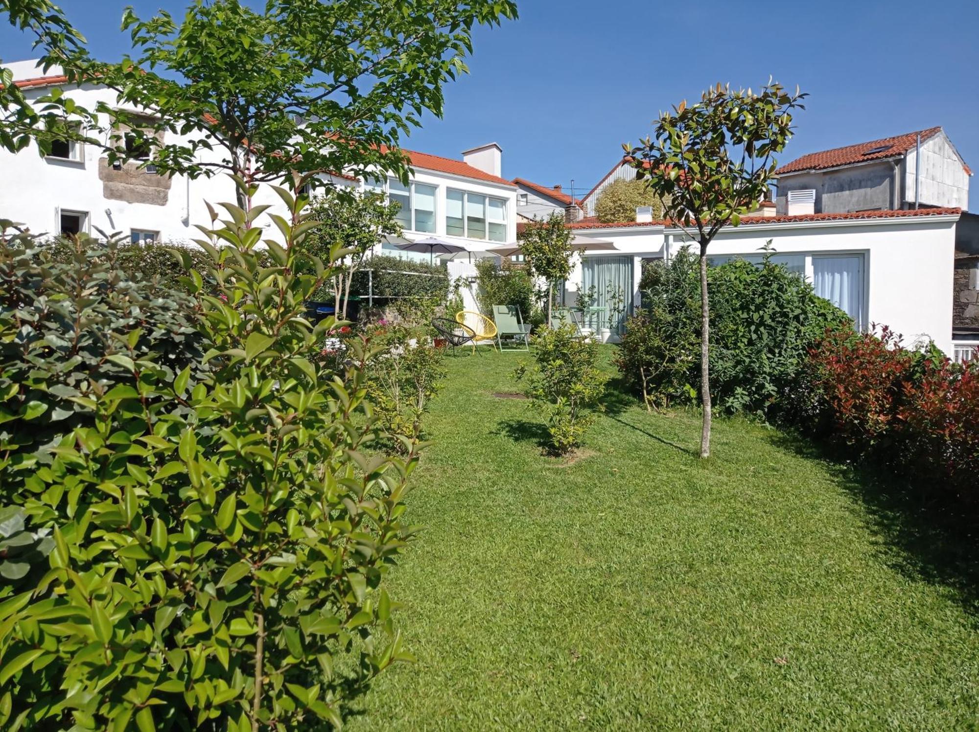 Casas Turisticas Lar Jardin - Parking Privado Santiago de Compostela Exterior foto